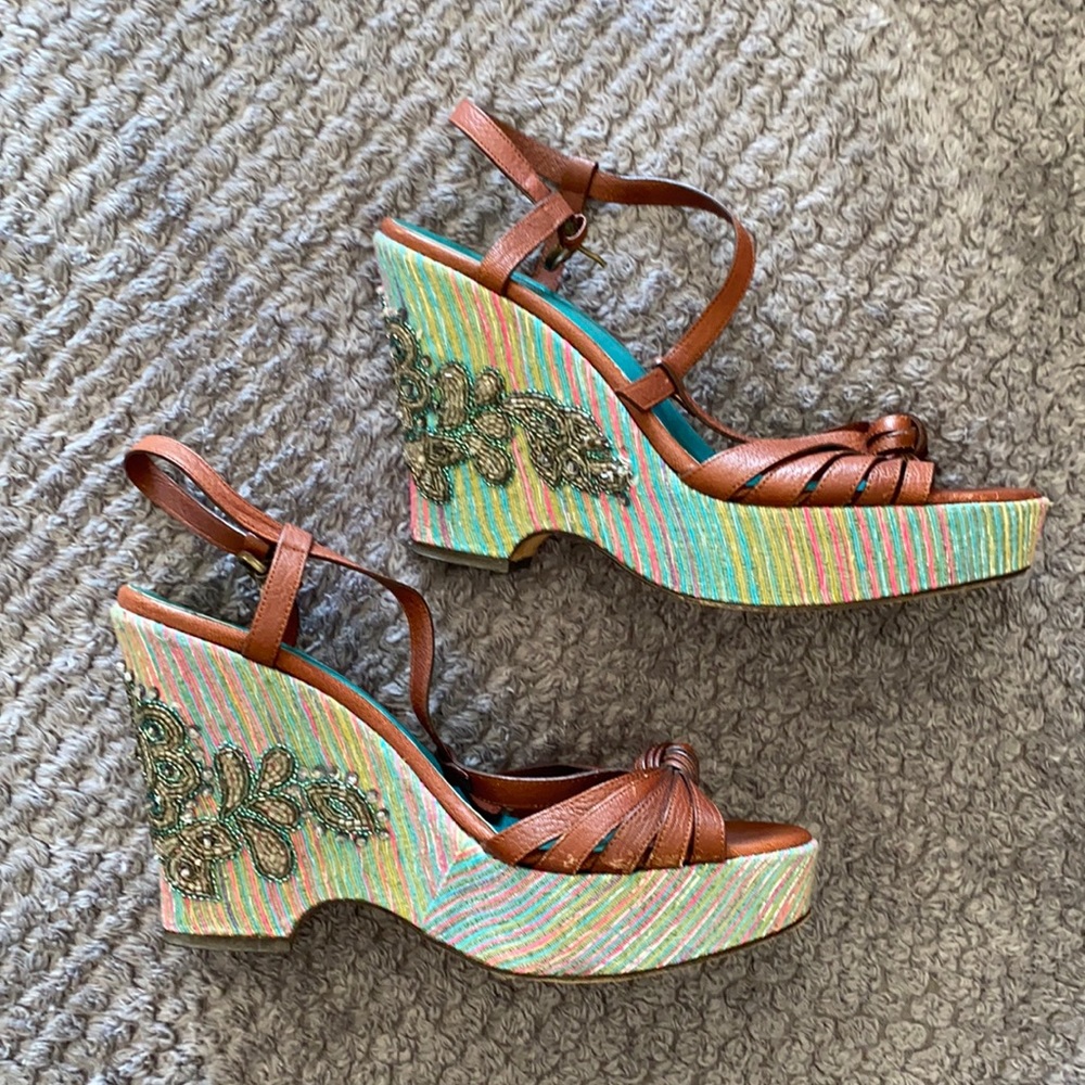 Isabella Fiore multicolor jeweled wedge sandal 9M